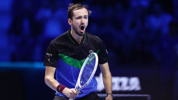 Даниил Медведев вышел в третий круг Australian Open