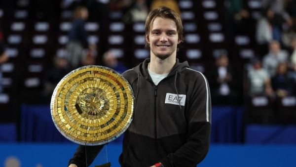 Лучший теннисист Казахстана выиграл турнир во Франции